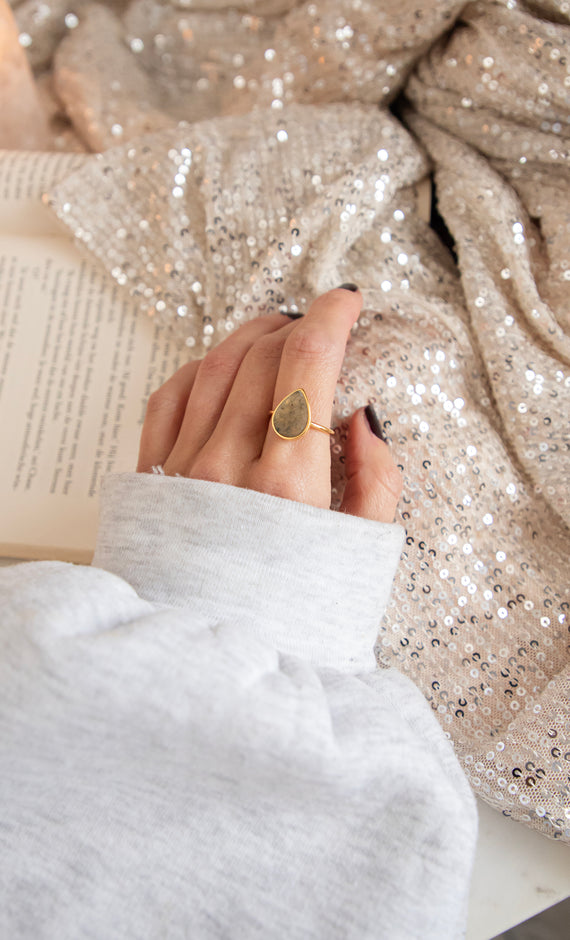 Ring - Labradorite Drop - Taupe/Gold