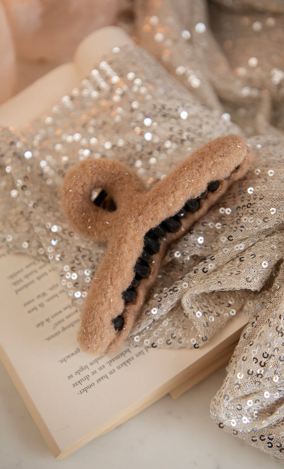 Extra Soft Spark Beige - Hair Clip