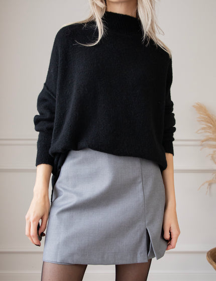 Soft Seamy Black - Sweater