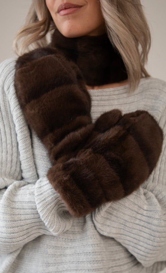 Stripes Of Fluff Brown - Gloves