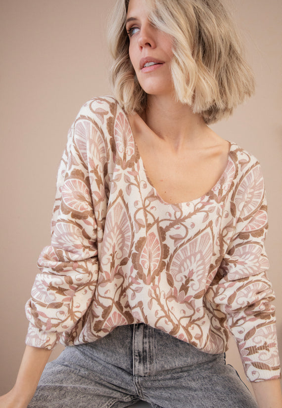 Baroque Bliss Old Pink/Beige - Sweater