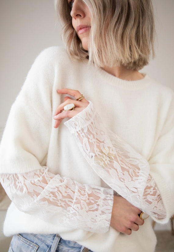 Lina Lace Knit Beige - Sweater