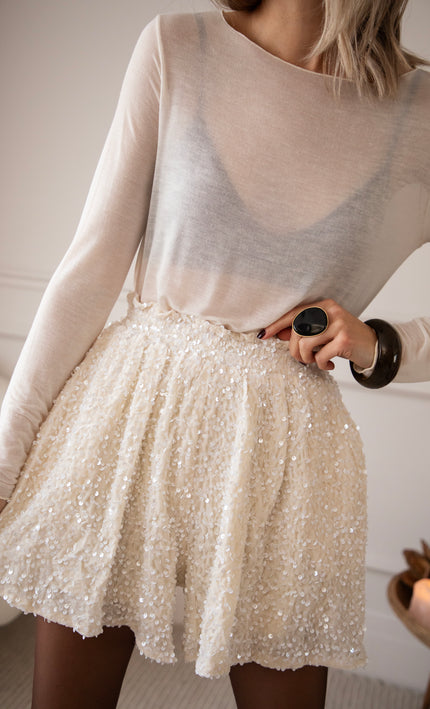 Velvet Dreams Beige - Short