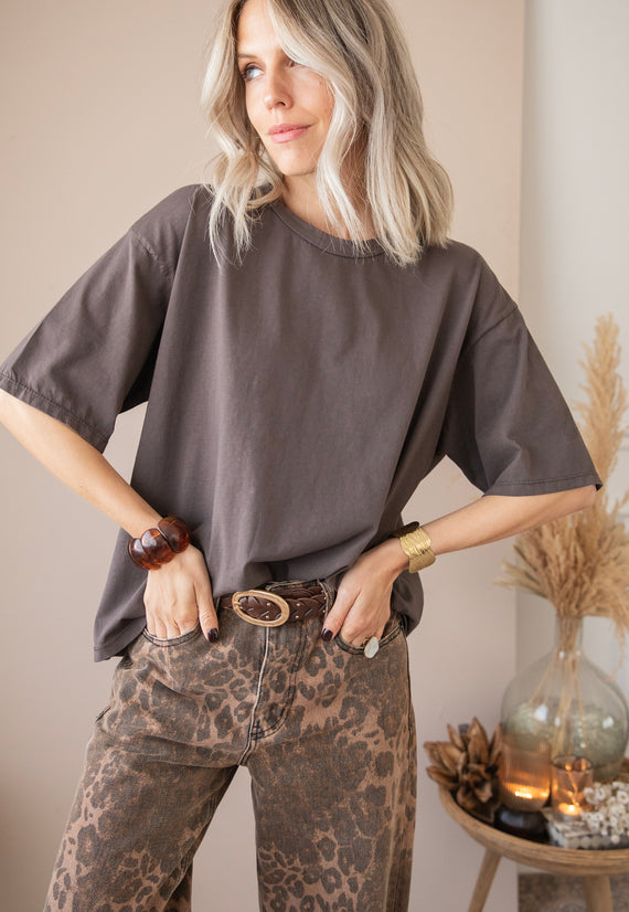 Basic Bea Brown - T-Shirt