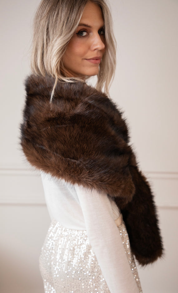 Fur Hugs Choco - Scarf