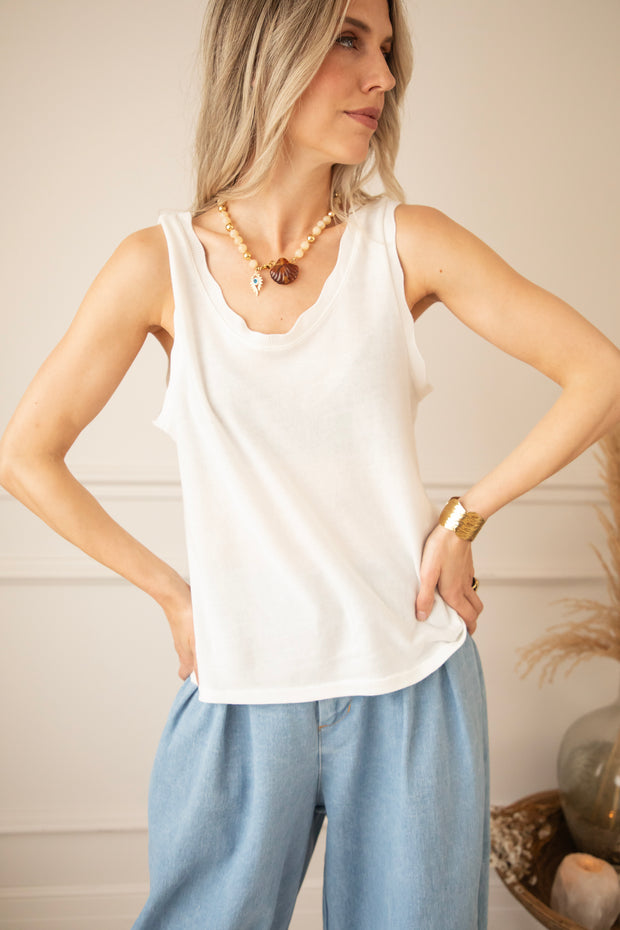 <h2>Nuria Wave</h2>
