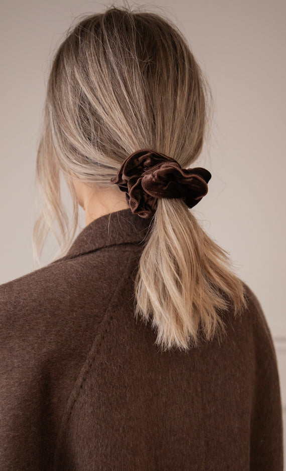 Velvet Twist Choco - Scrunchie
