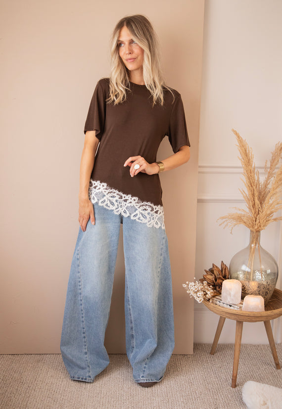 Grace In Lace Brown - T-Shirt