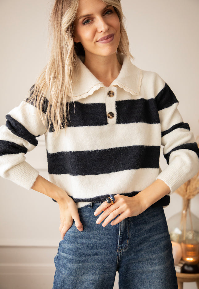 Lines & Lace Beige/Navy - Sweater
