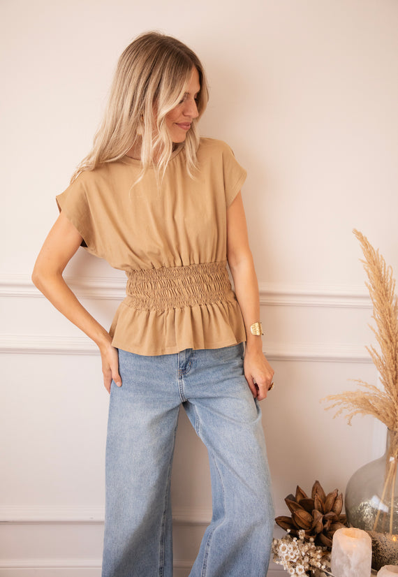 Feminine Frown Brown - Top
