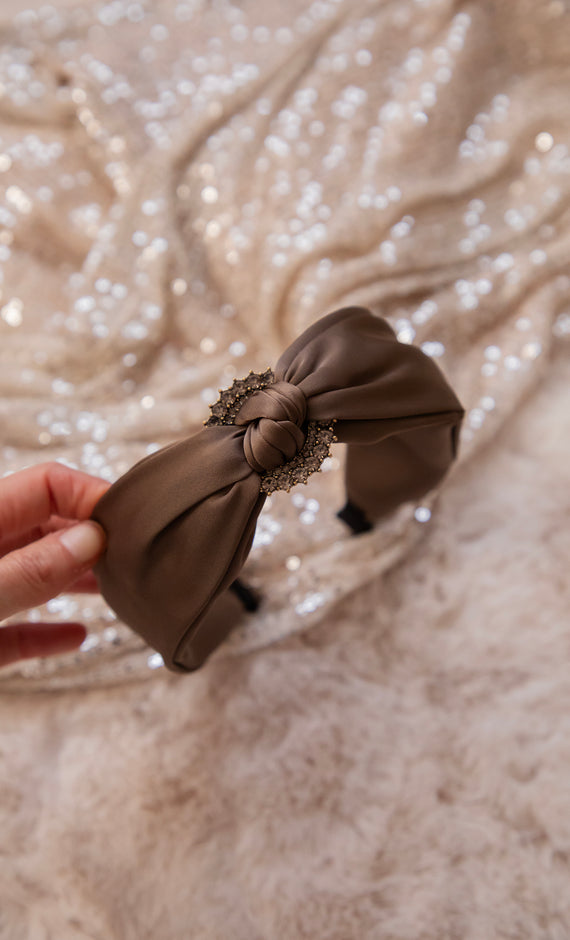 Your Crown Taupe - Tiara