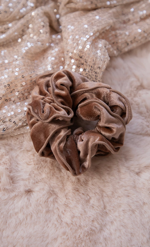 Velvet Twist Taupe - Scrunchie
