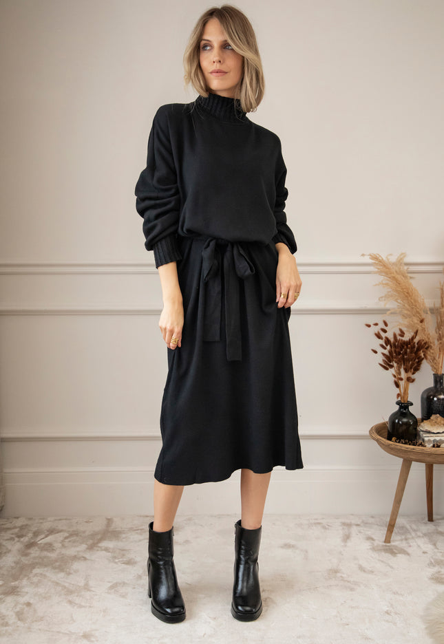 Layla Long Black - Sweater Dress