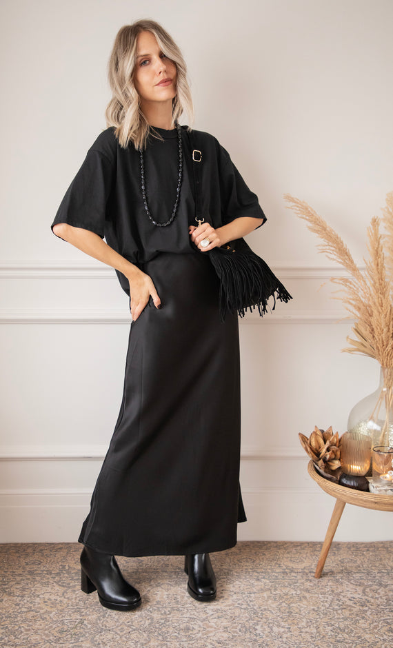 Silkylicious Black - Maxi Skirt