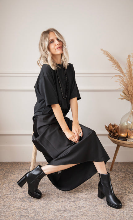 Silkylicious Black - Maxi Skirt