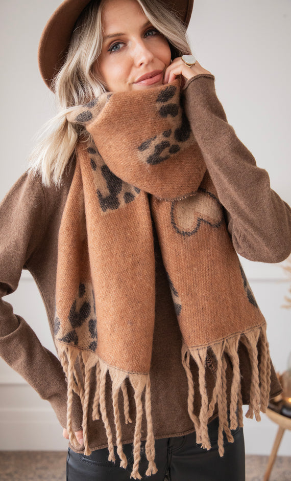 Falling In Love Camel - Scarf