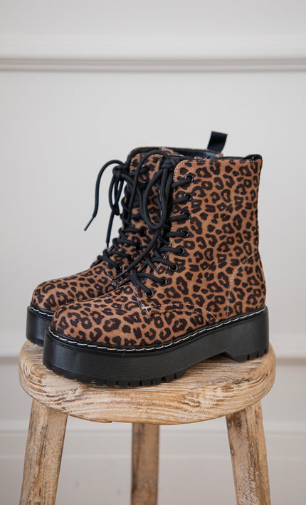 Chunky Wild Love Camel - Boots