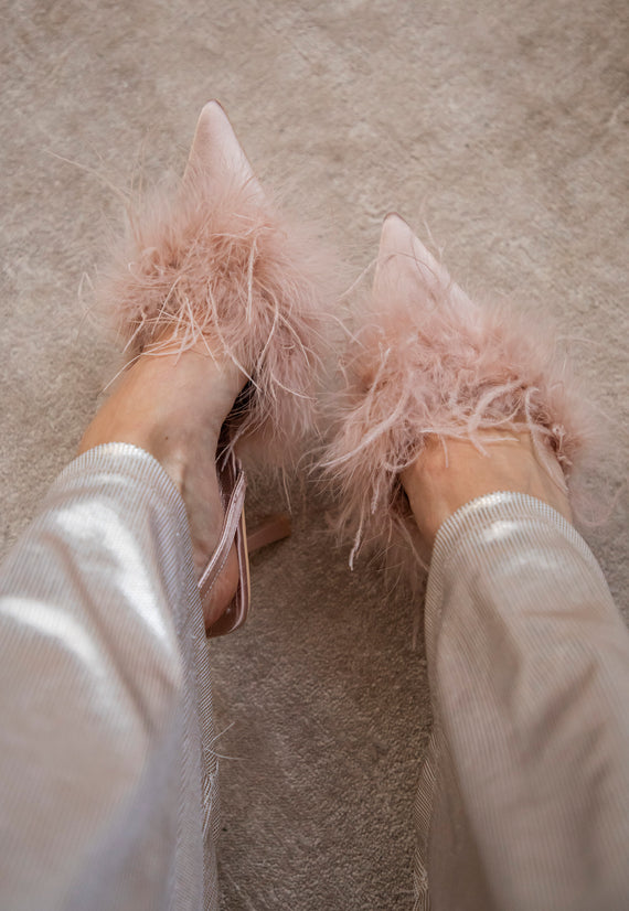 Pretty Plumes Old Pink - Heels