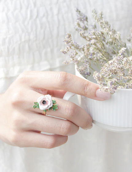 Anemone White - Ring