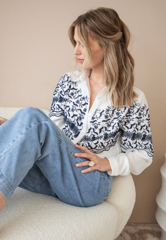 Blooming Broidery White/Navy - Blouse - ellemilla