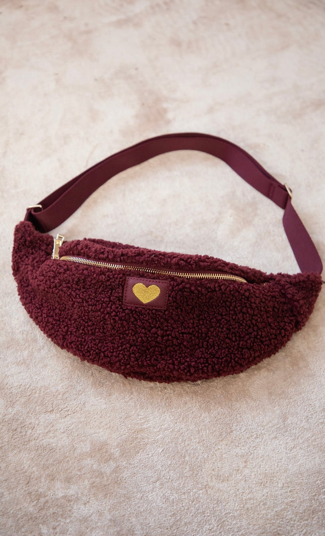 Carry Love With You Ted Burgundy - Heuptas - ellemilla