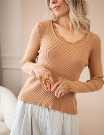 Elsie Laced Camel - Longsleeve - ellemilla