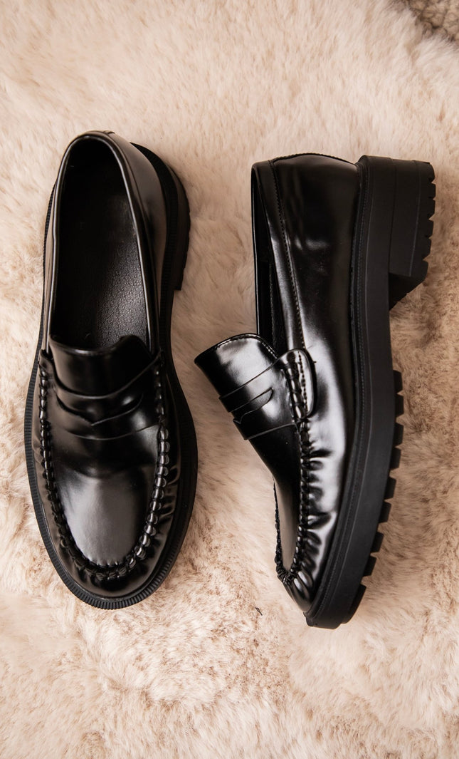Ivy Academy Black - Loafers - ellemilla