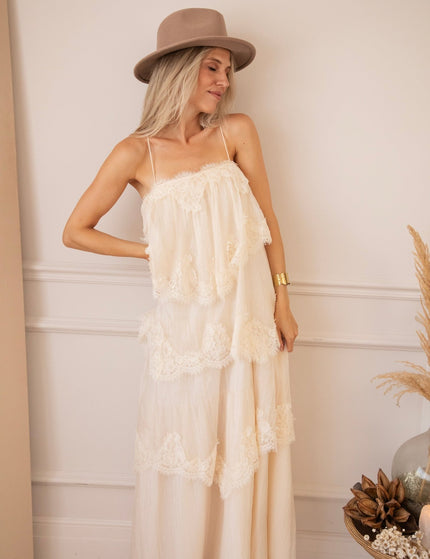 Layers Of Lace Beige - Maxi Jurk - ellemilla
