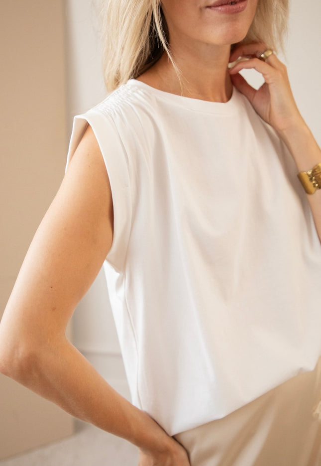 Pop Of Ease White - Top - ellemilla