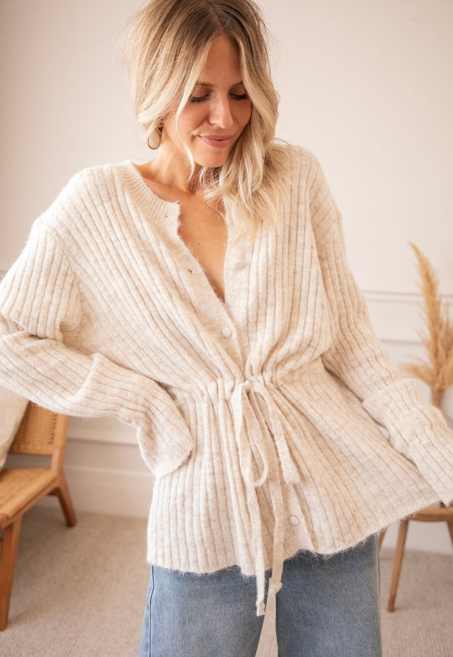 Pull Me Closer Beige - Vest - ellemilla