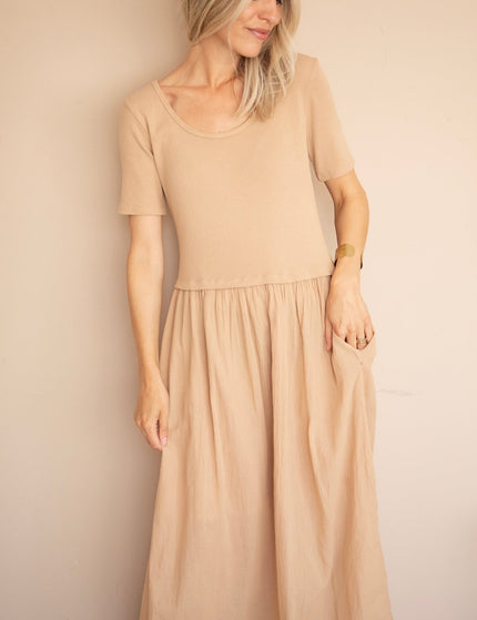 Soraya Short Sleeve Beige - Maxi Jurk - ellemilla