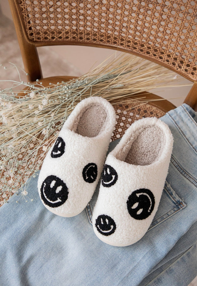 Spread Happiness Off White/Black - Slippers - ellemilla