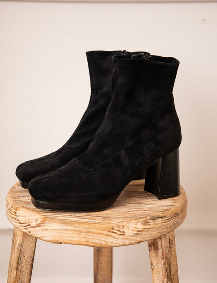 Steady Steps Black - Boots - ellemilla