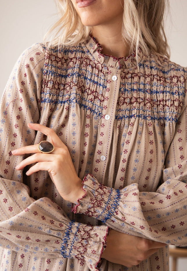 Stitched Poetry Taupe - Blouse - ellemilla