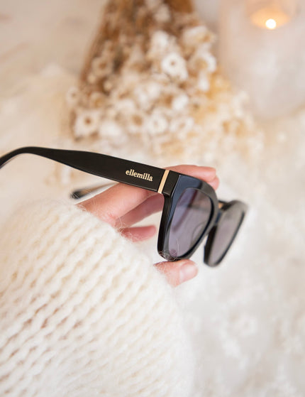 Suri Black - Zonnebril - ellemilla