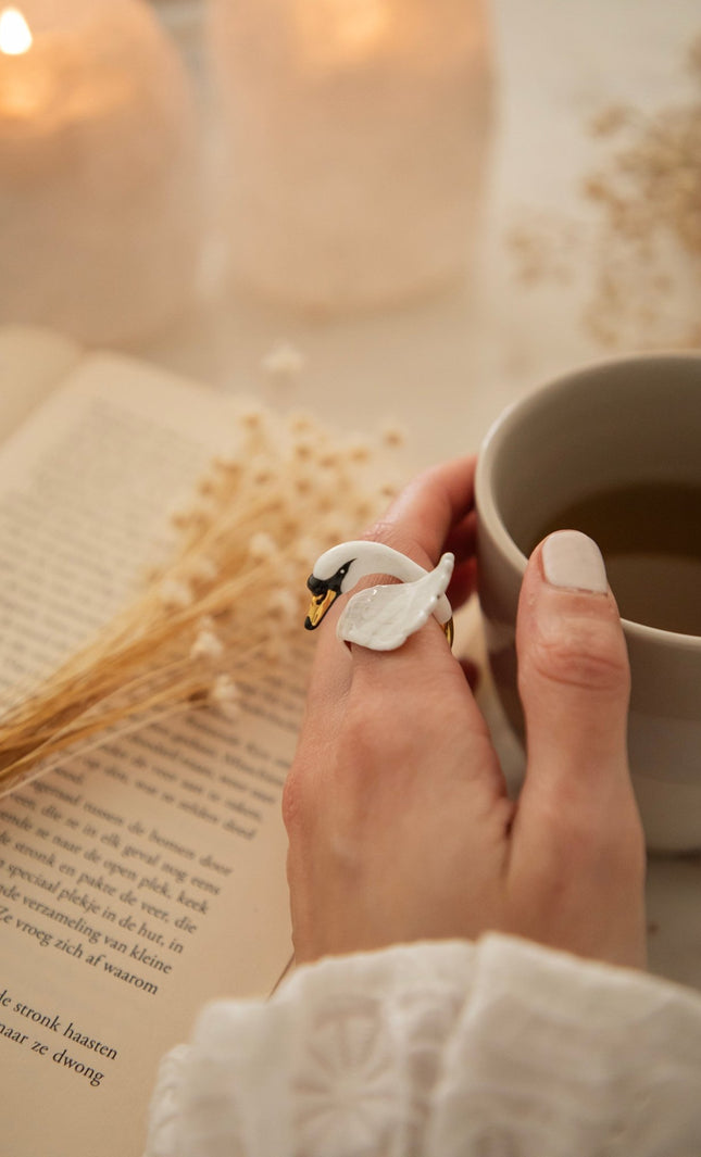 Swan White - Ring - ellemilla