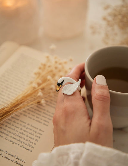 Swan White - Ring - ellemilla