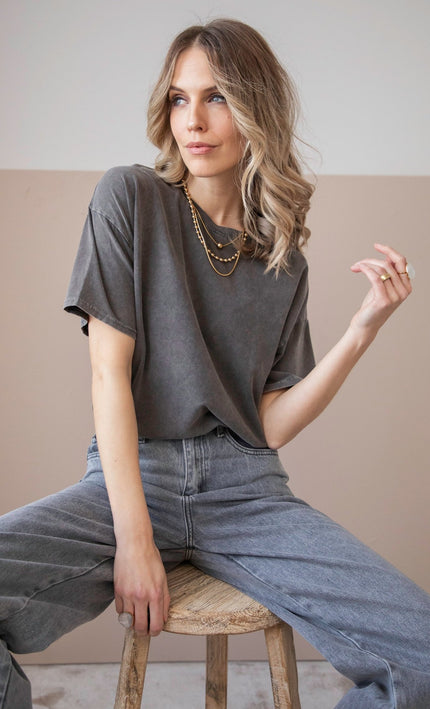 The Base Dark Grey - T-Shirt - ellemilla