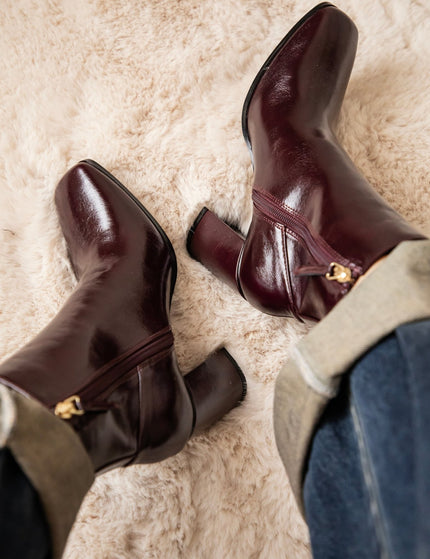 The Outline Wine - Boots - ellemilla