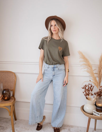 Wild Beating Heart Kaki - T-Shirt - ellemilla